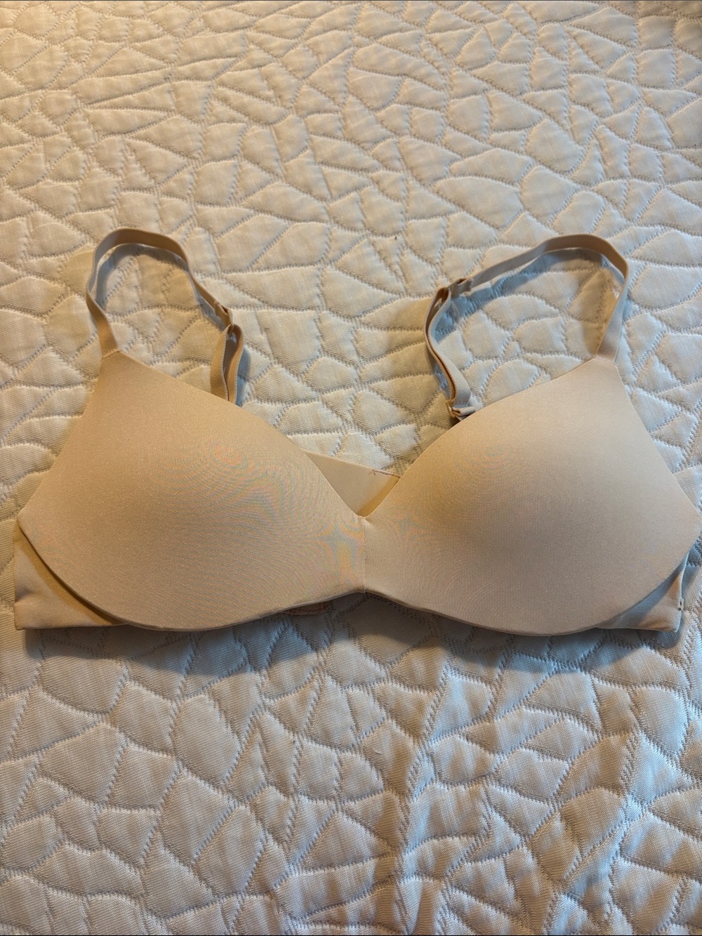 SKIMS Smooth Light Nude Seamless Bra